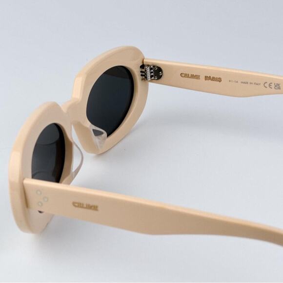 New! Celine Beige Oval Sunglasses CL40276U 25A, Authentic